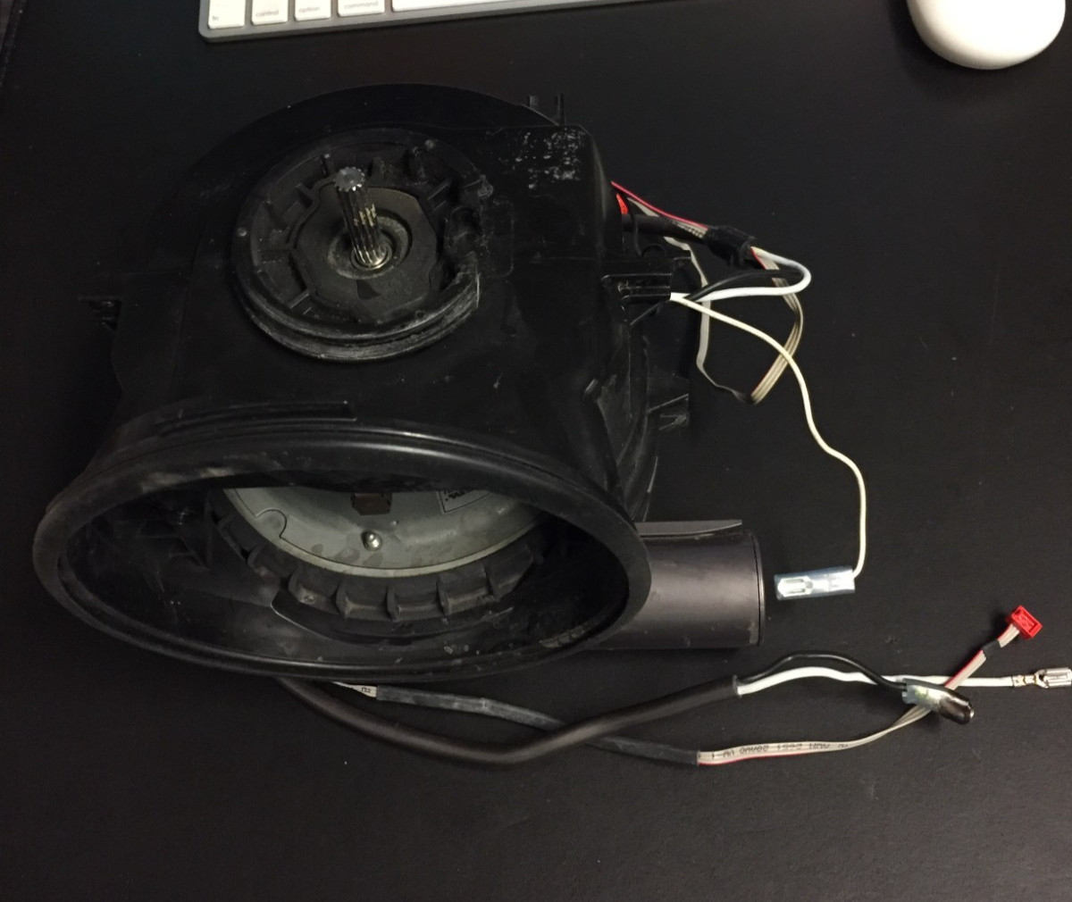 Dyson DC 28 Motor (Yes, it works)