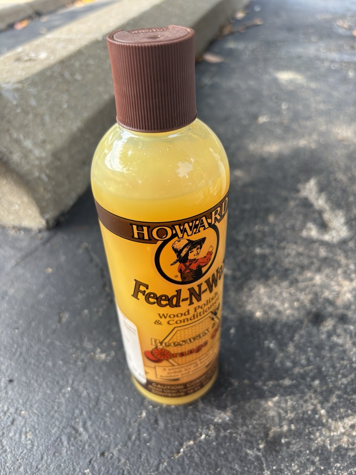 Howard Feed and Wax Wood Polish and Conditioner 16 oz.
