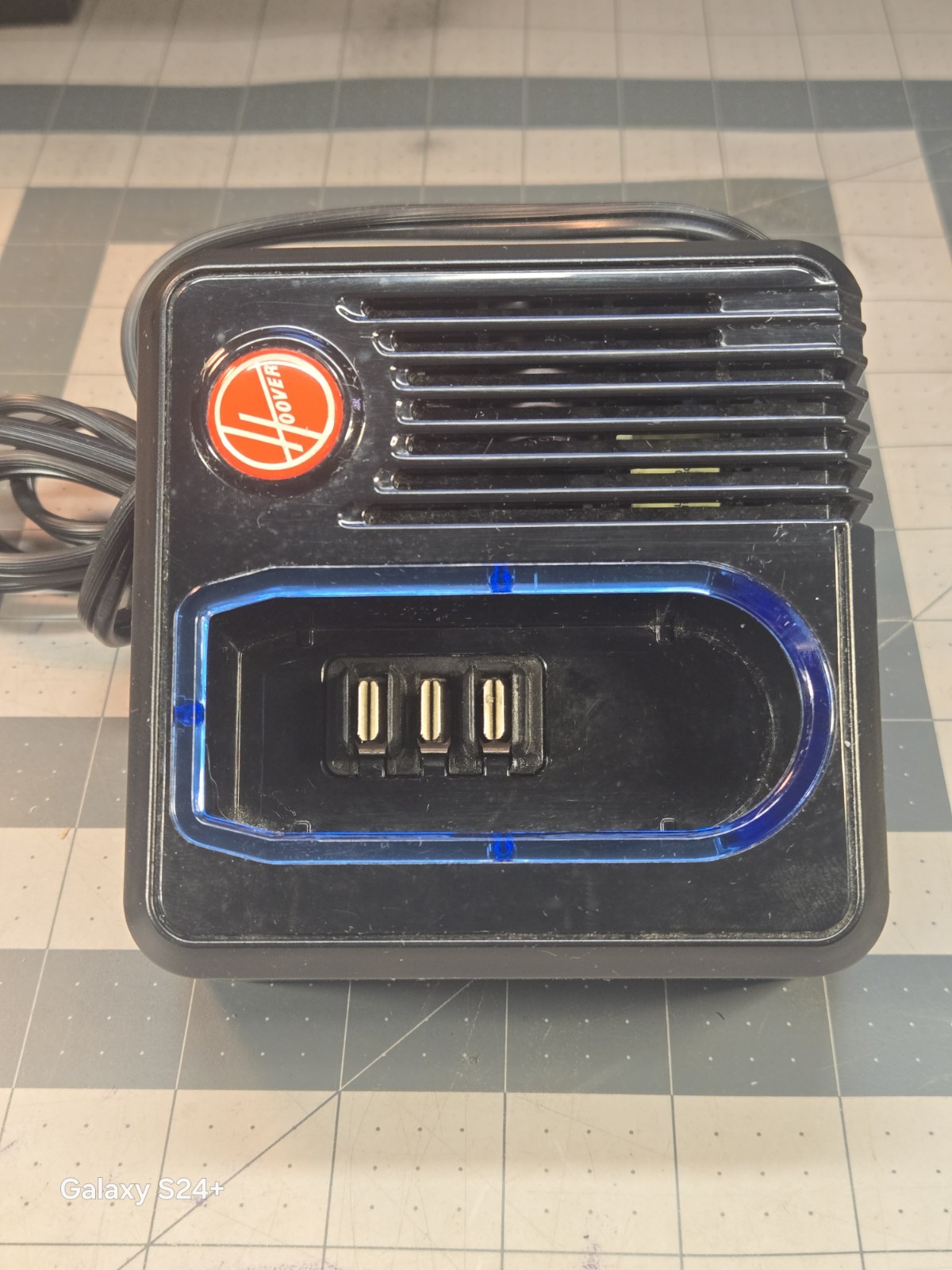 Hoover BH50005 Rev B Charger Base Only For Linx 18V Battery BH50000