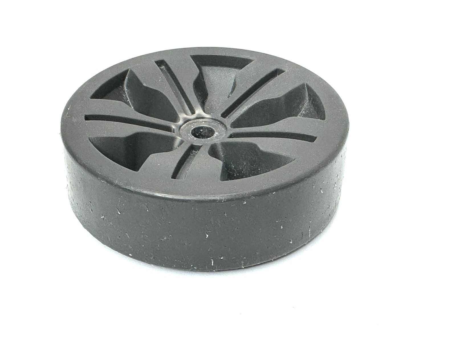 Hoover UH71250 UH71251 UH71255 UH71200 UH71230 UH71235 LEFT / RIGHT WHEEL w PIN