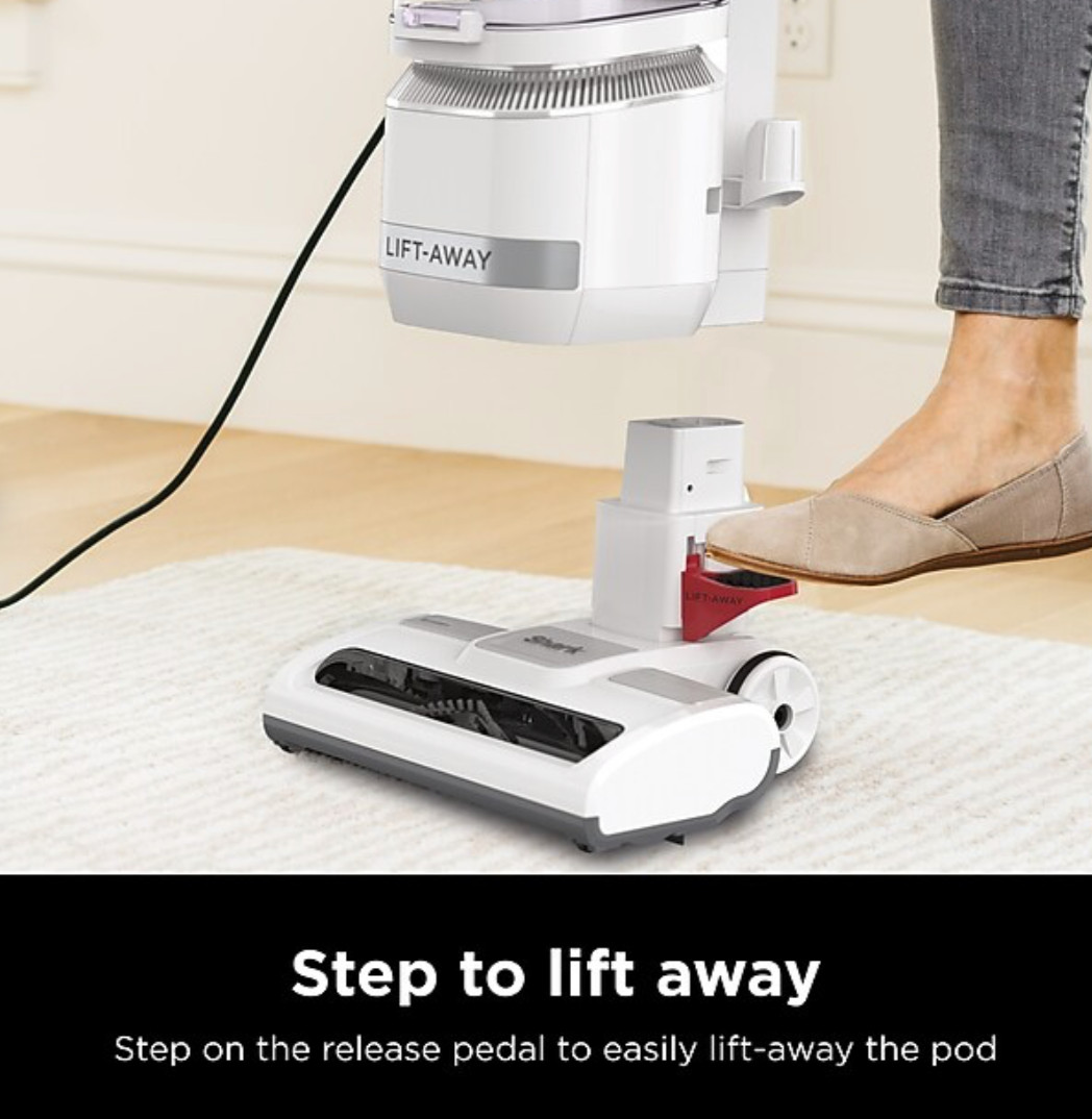 Shark Navigator Lift-Away ADV Upright Vacuum Pet Friendly Bristle Brushroll LA30