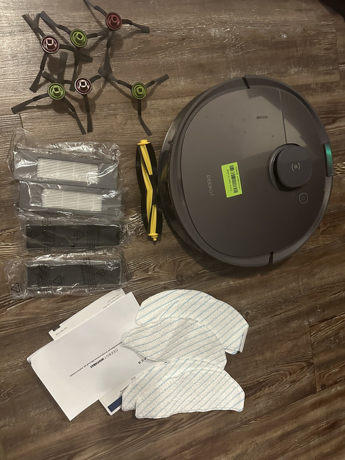 Ecovacs DEEBOT OZMO T8+ Robotic Vacuum Cleaner 2-1 Mop &Vacuum Robot. NO CHARGER
