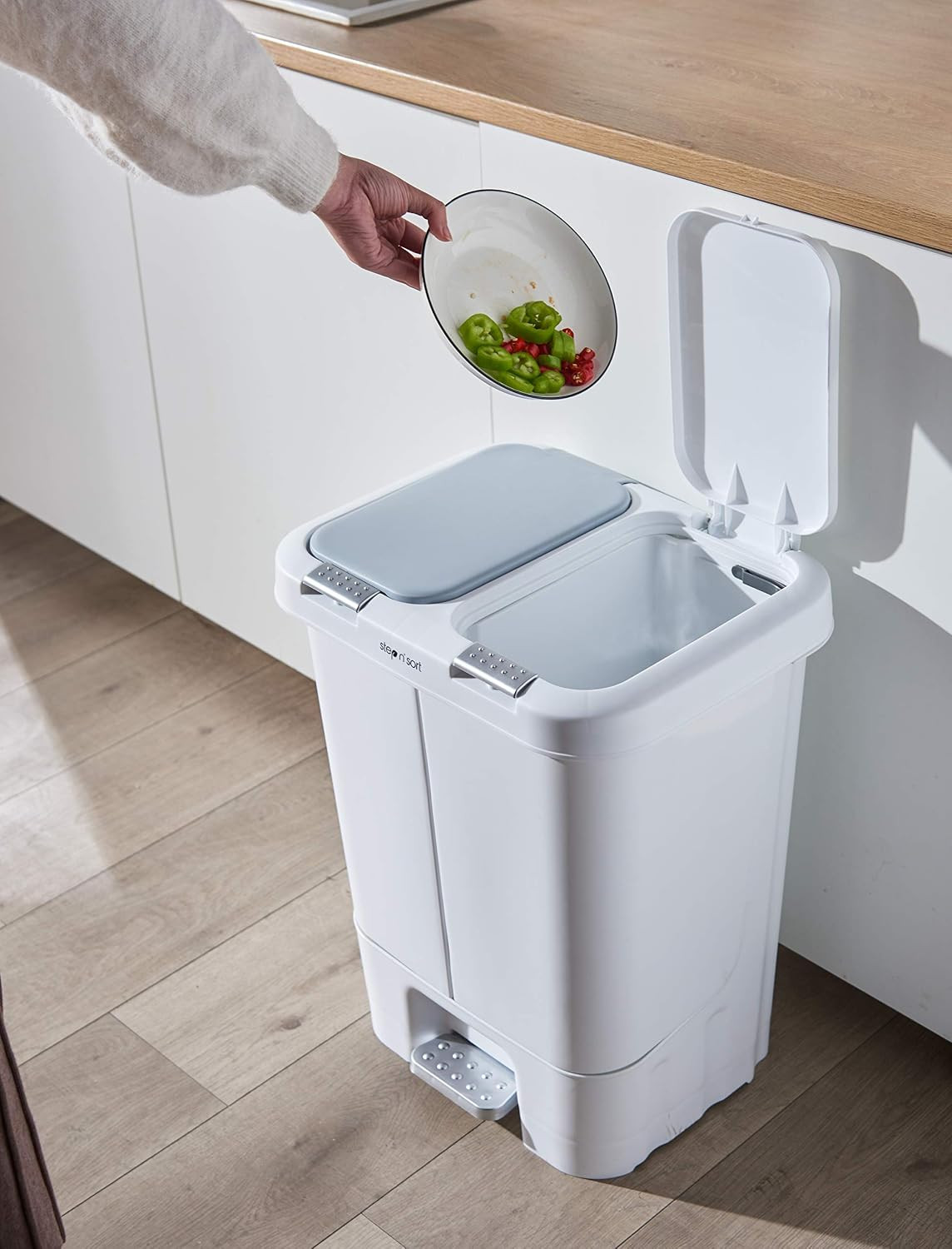 Step N’ Sort 2 X 5.5 Gallon, Dual Trash and Recycling Bin with Slow Close Lid