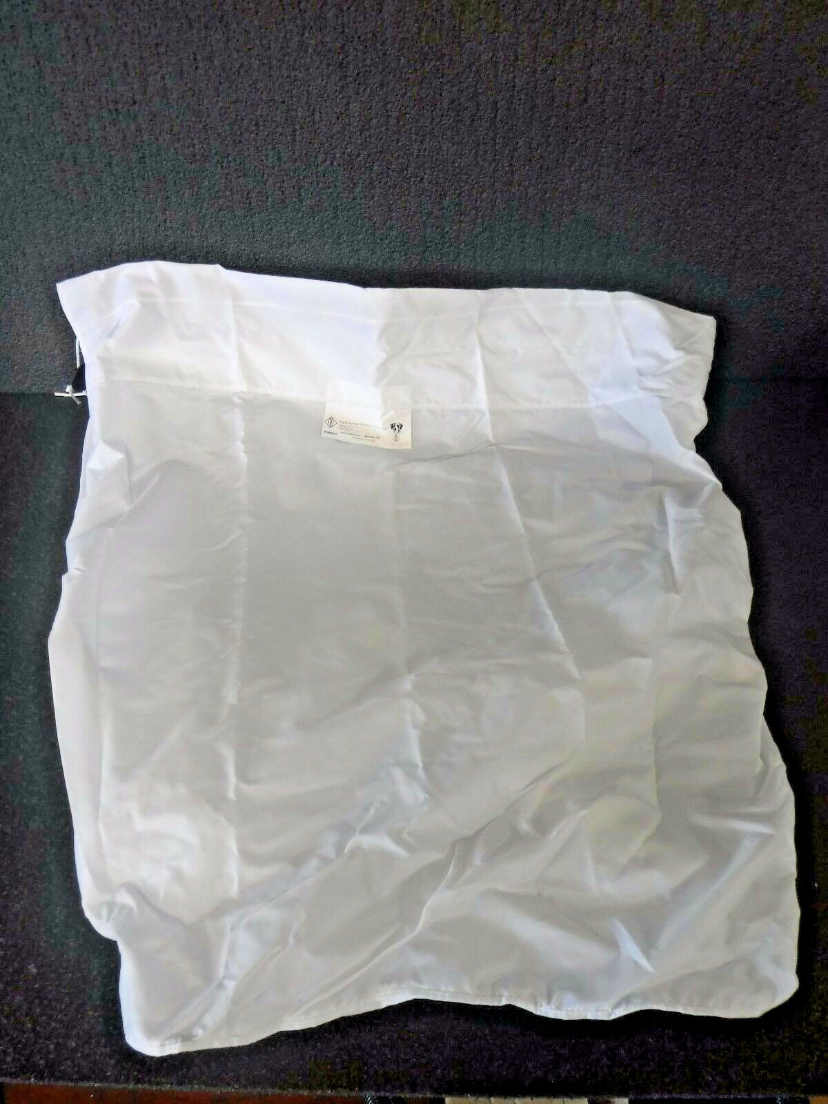 R & B Wire Products Inc. 699/NY 30 Gallon Hamper Bag White Nylon 21EP98(S)