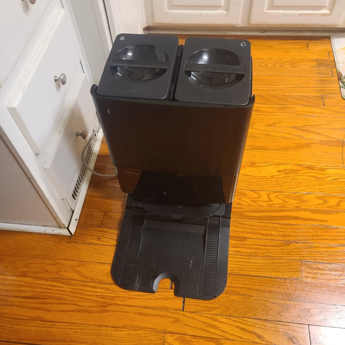 Roborock Smart Vacuum Cleaner Black w/ Auto-Empty Dock Charging Base