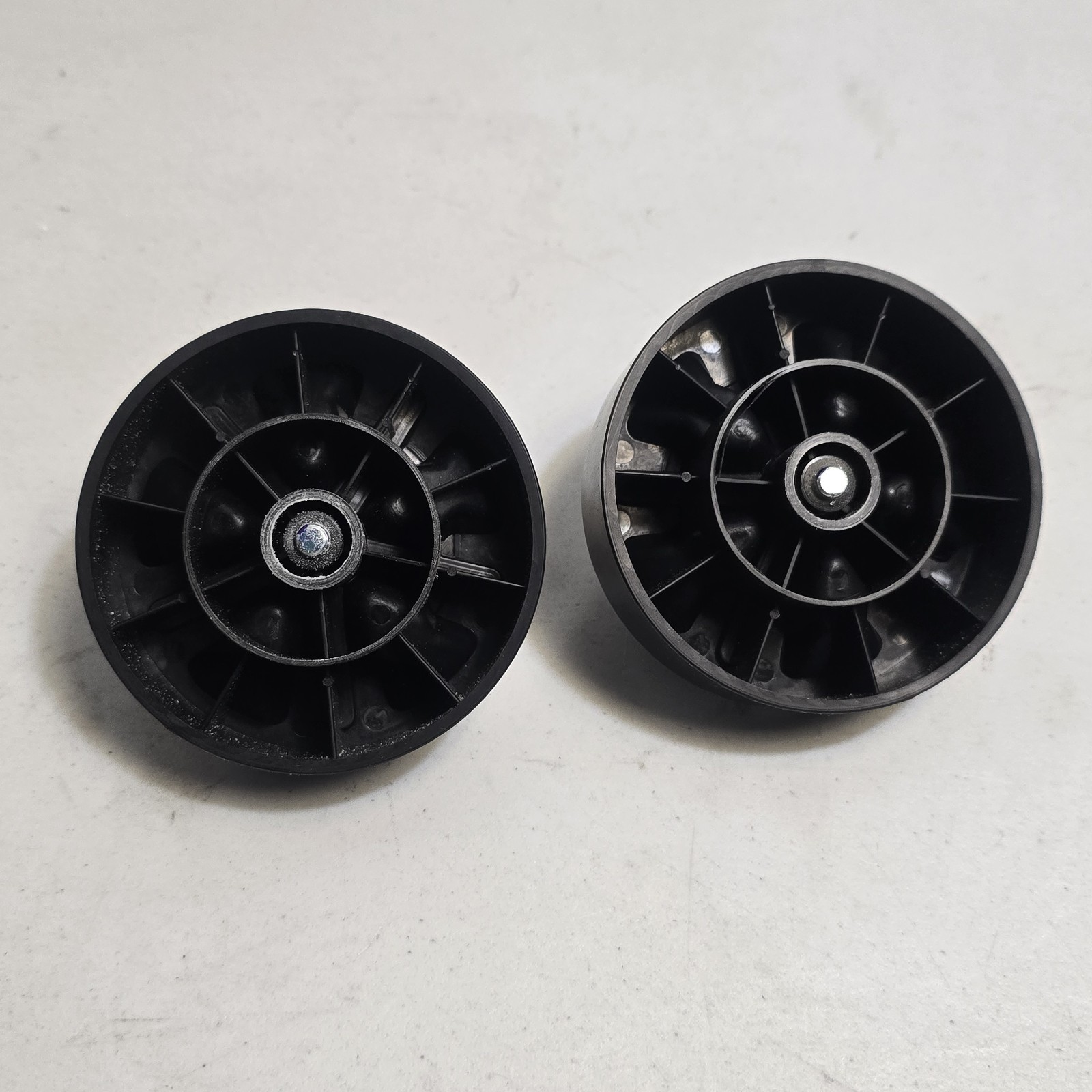 HOOVER UH71320 WindTunnel Pet Vacuum Cleaner Replacement Wheels