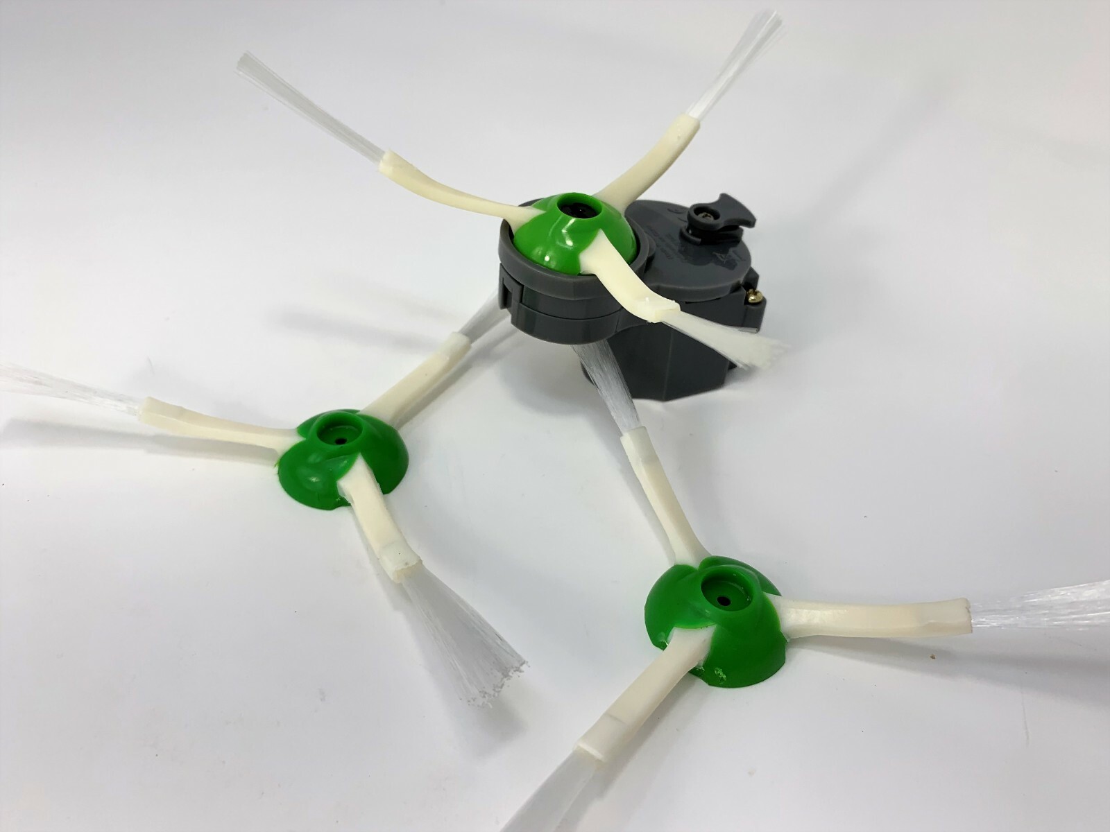 Authentic Roomba e5 e6 i3 i4 i5 i6 i7 i8 J7 Side Brush Motor Module + 3 Brushes