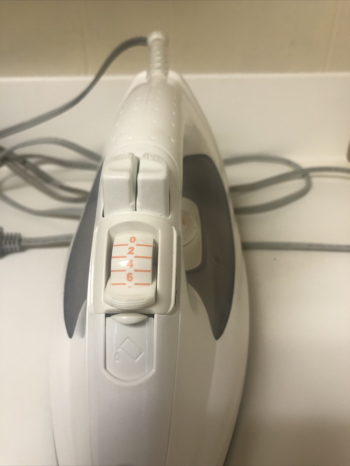 T-fal Ultraglide Automatic Steam Iron 1400 watts model #1651