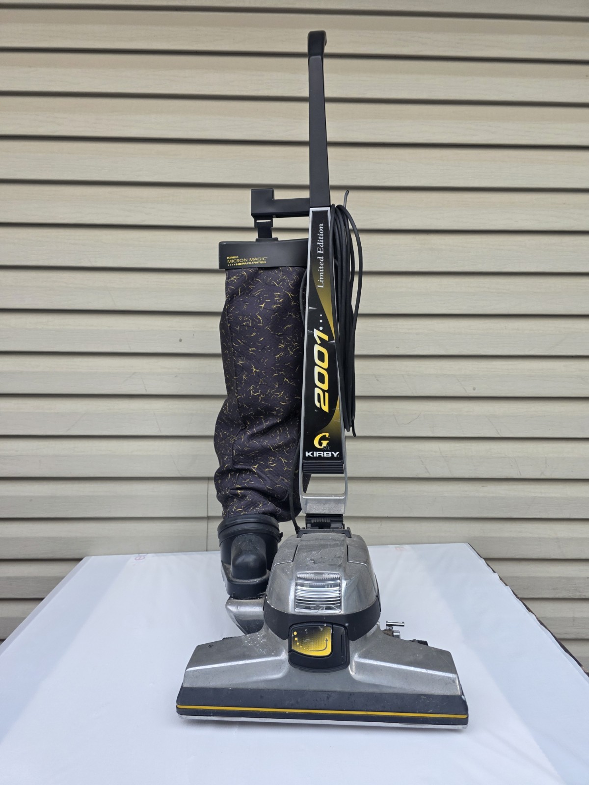 Kirby G6 2001 Limited Edition Vacuum Cleaner G6 Tested And In Great Working Cond