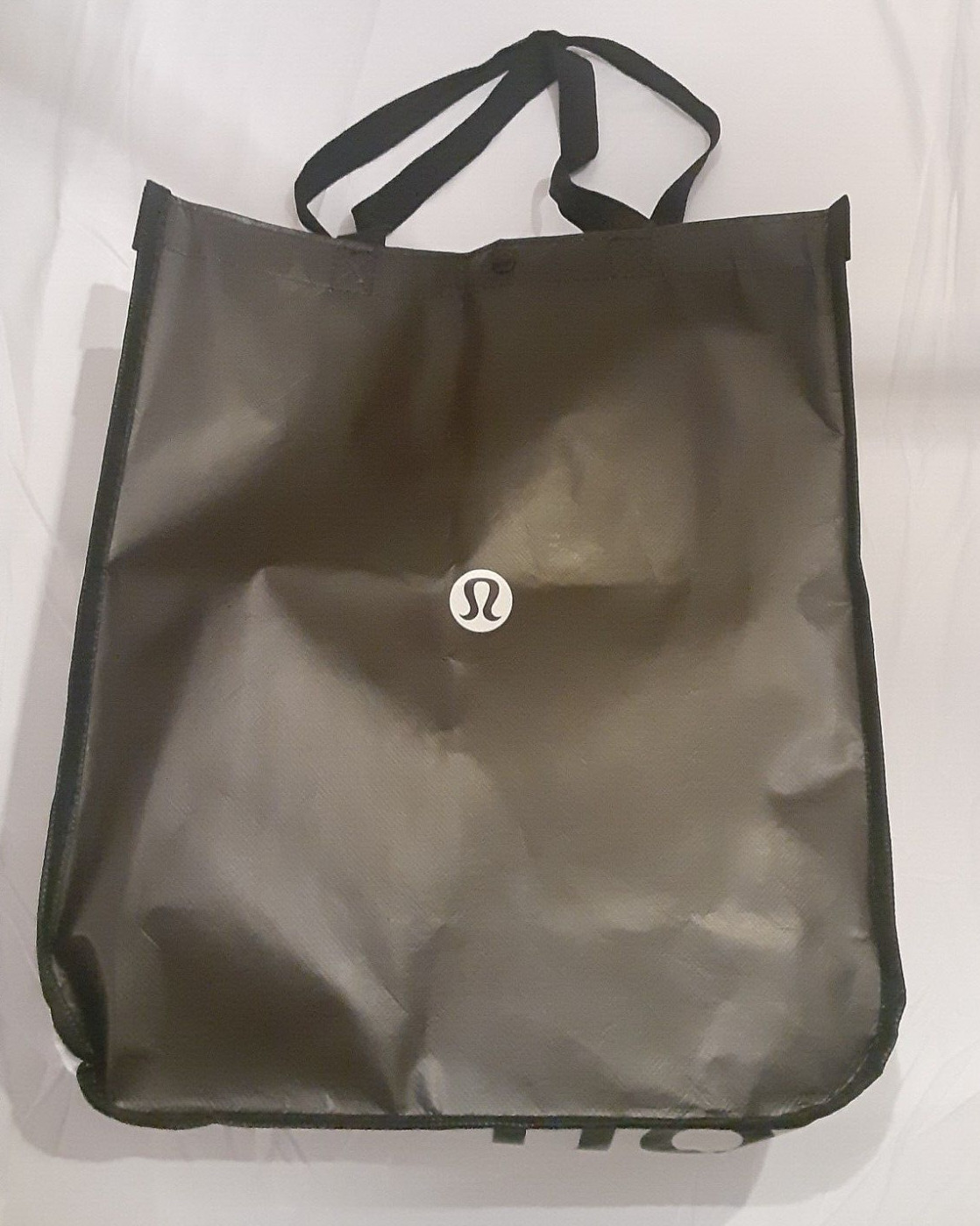 Lululemon Black And White Reusable Shopping Tote Bag 16″ x 13″ x 6″, collapsible