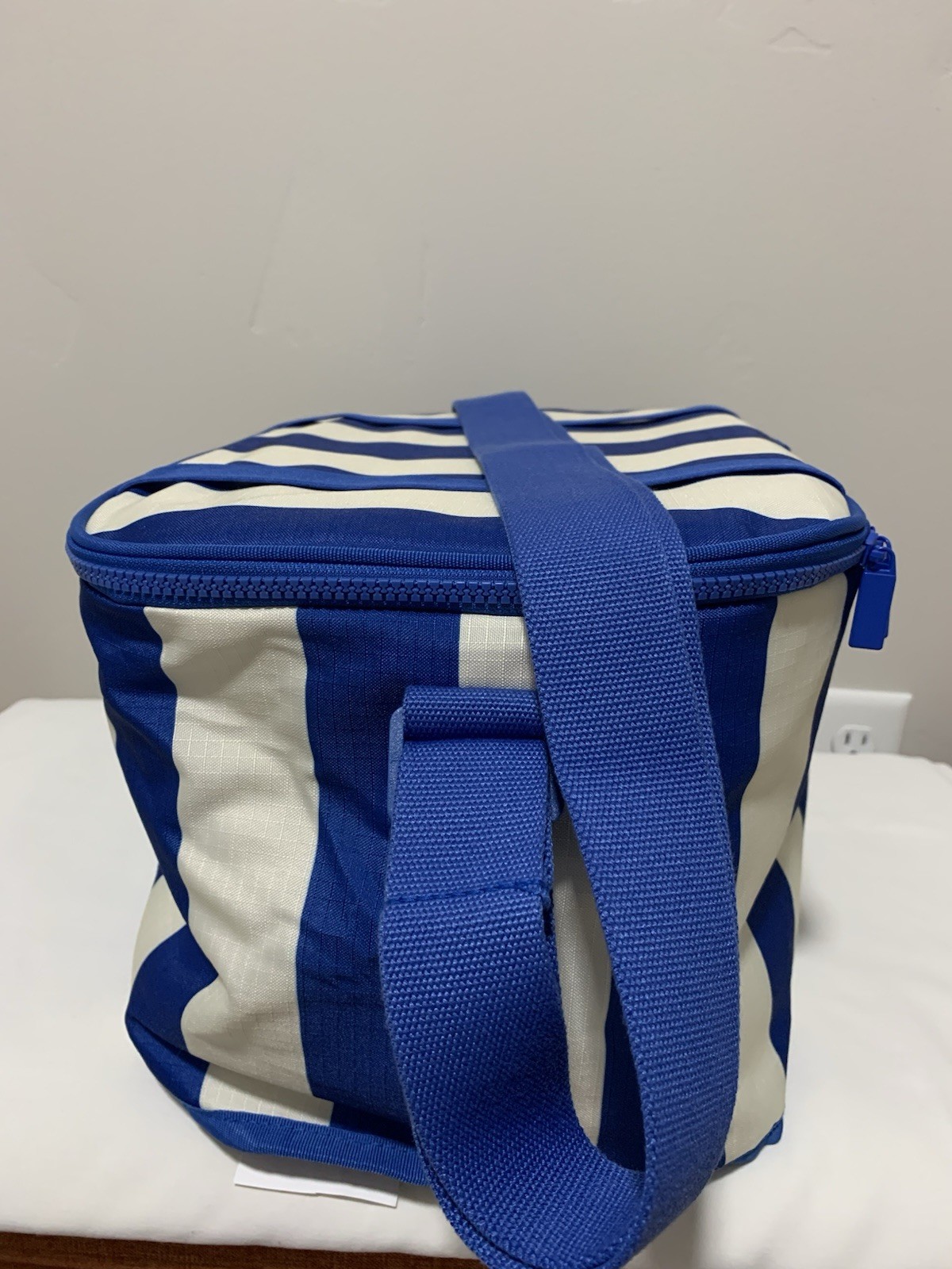 IKEA PILLERSTARR Cooling Bag, Patterned/Blue, 38x22x26 cm, 15”x 8.75”x 10.5” NEW