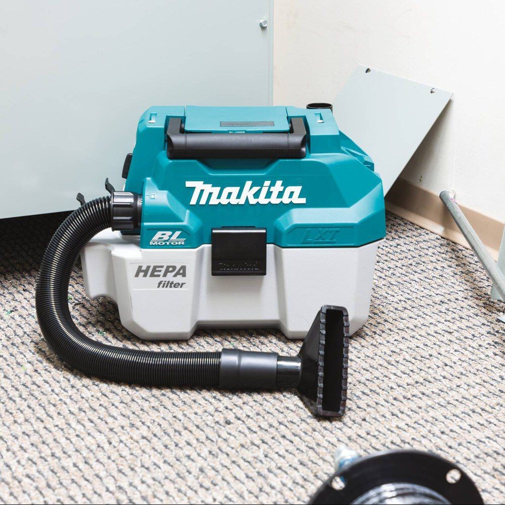 Makita 18V Lxt Li-Ion Brushless 2Gal Hepa Wet/dry Vacuum Tool Only