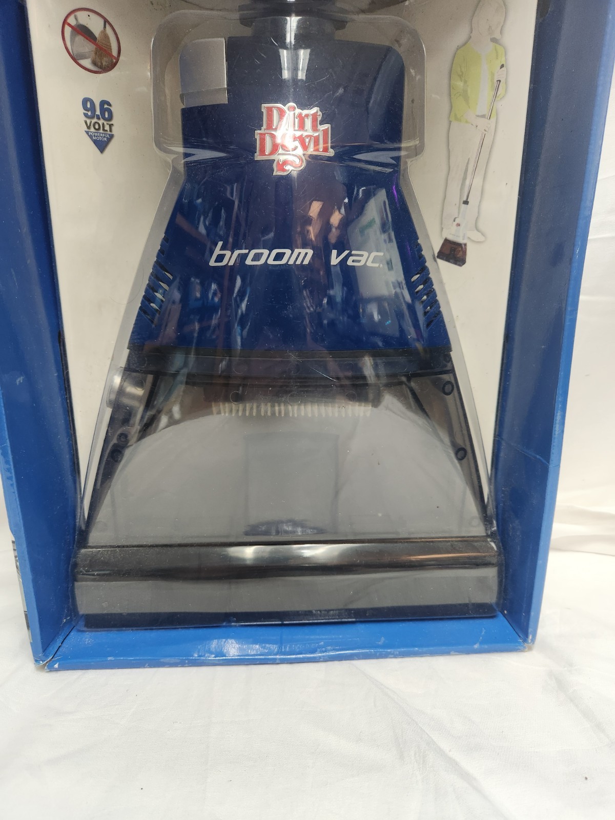 New Dirt Devil Broom Vac BV2030BLU Cordless Rechargeable Bagless Vacuum Silver