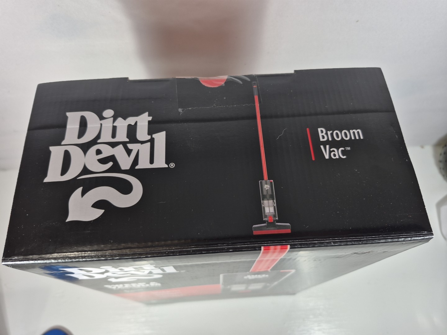 Dirt Devil Sweep & Vacuum Broom Vac – BD45000V – NEW