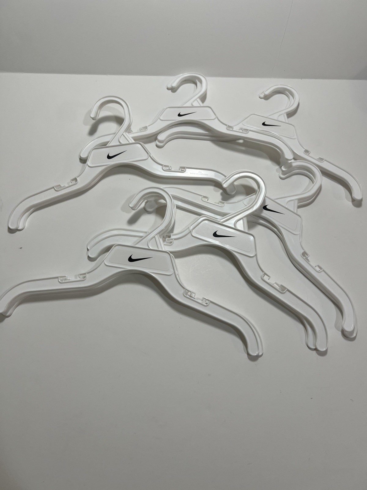 White Nike Swoosh Kids Toddlers Plastic Hanger Lot of 12 – T Shirts Hangers