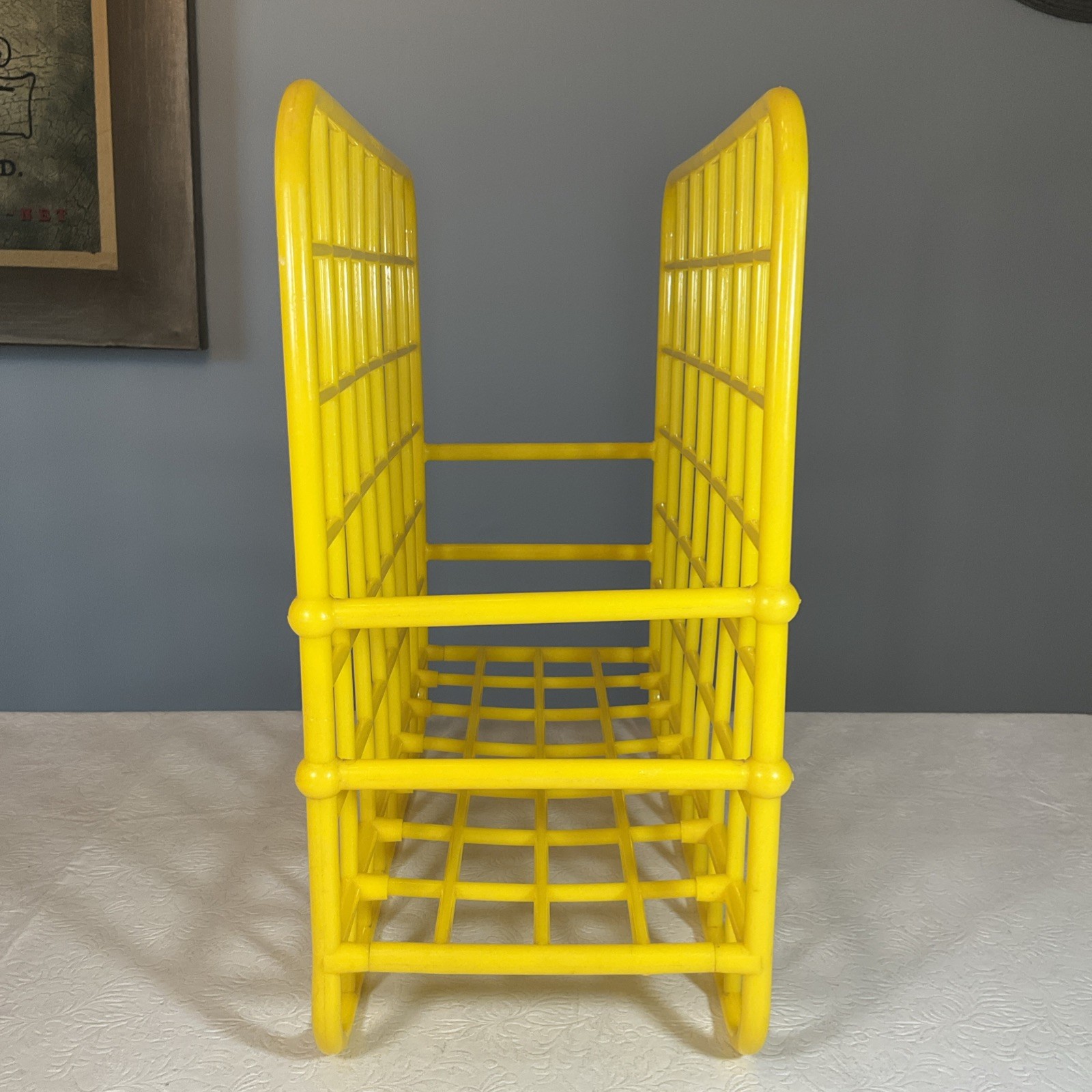 Vtg 1982 Yaffa Yellow Plastic Grid LP Record Magazine Rack Holder 80s Organizer