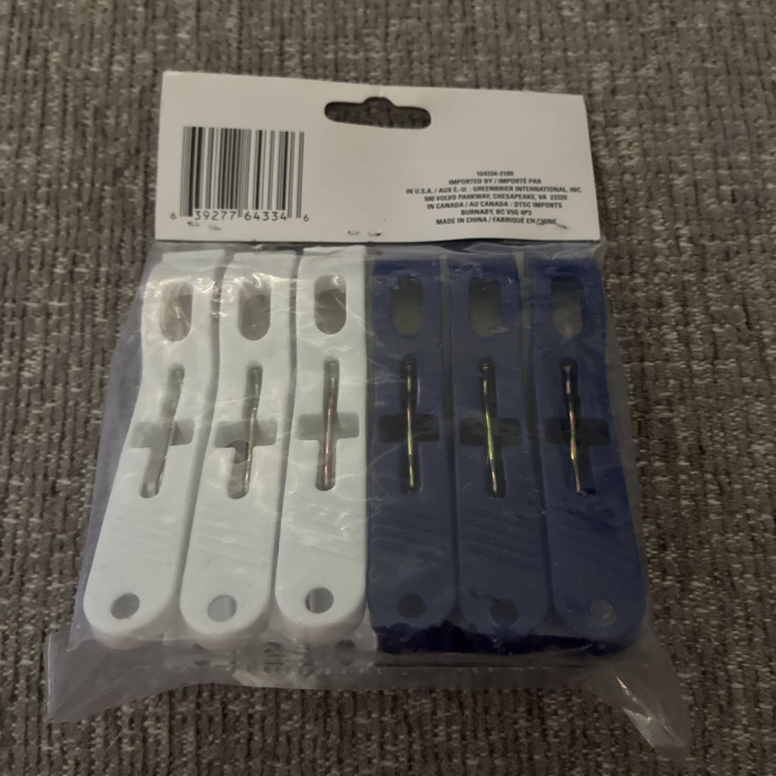 Essentials Jumbo Heavy Duty Plastic Clothespins Blue White 6 Count