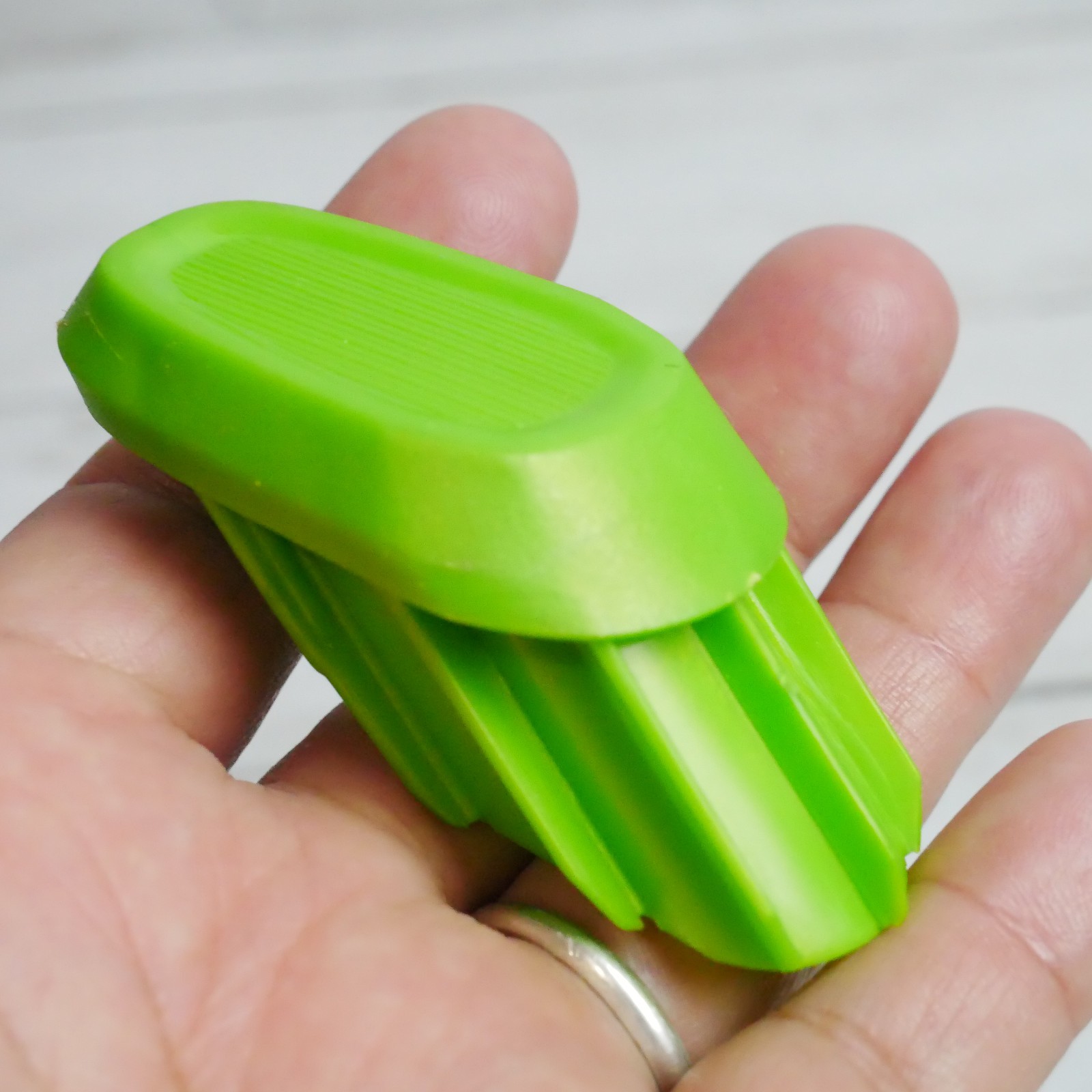 Bissell 1797 PowerForce Helix Turbo Rewind Upright Vacuum Upper Handle Cap Part