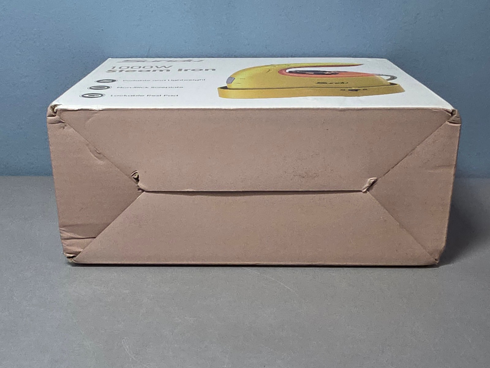 Sundu 1000W Portable & Lightweight Steam Iron w/ Lockable Rest Pad in Yellow