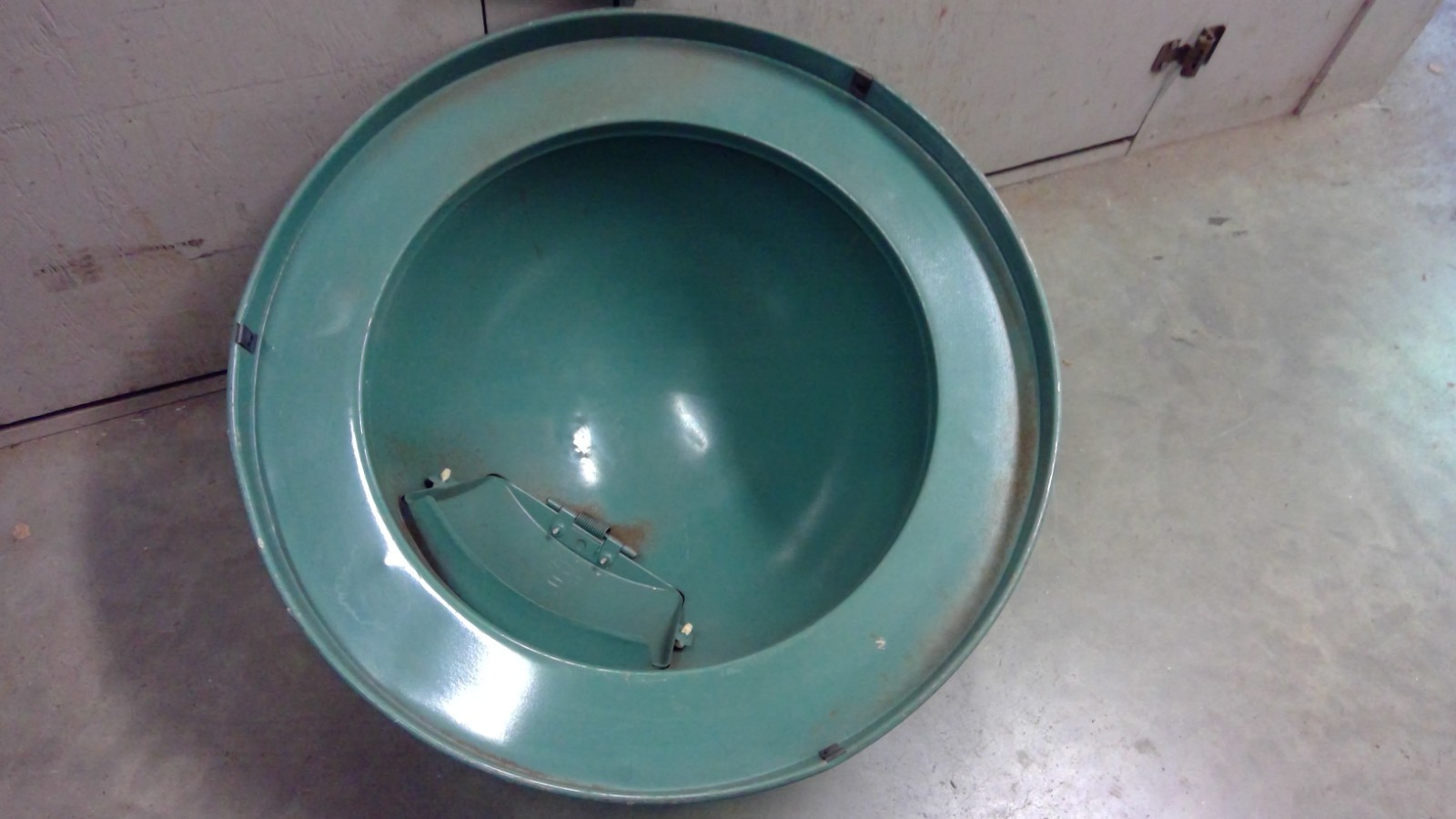 Vtg United Industrial Trash Garbage Can Top PUSH Waste