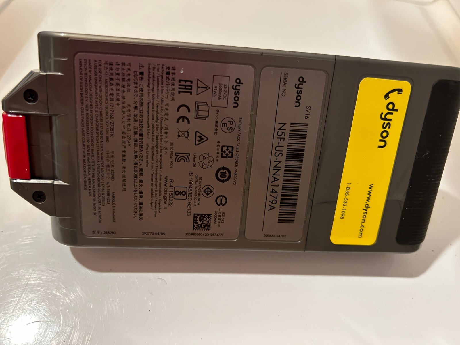 Genuine Dyson V11 SV15 vacuum Click-in Battery