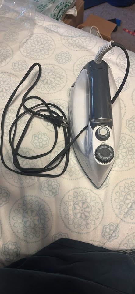 EuroSteam Evolution Iron White/Gray