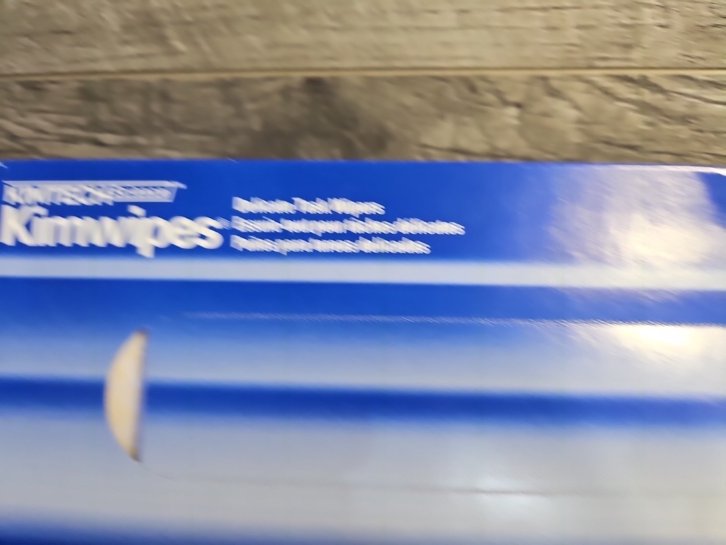 Kimberly Clark Kimwipe Disposable Wipers 120 Count 34705 2 Ply 11.2×12.3″