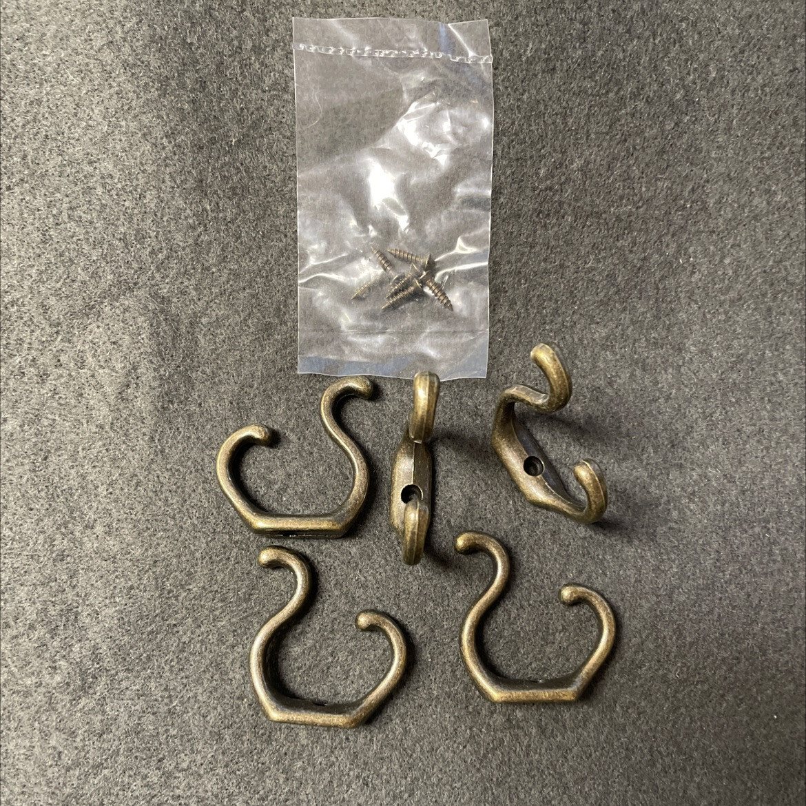 (5 Pack) 5 Pack Hooks Small 1 3/8 x1 1/4 inch Antique Brass