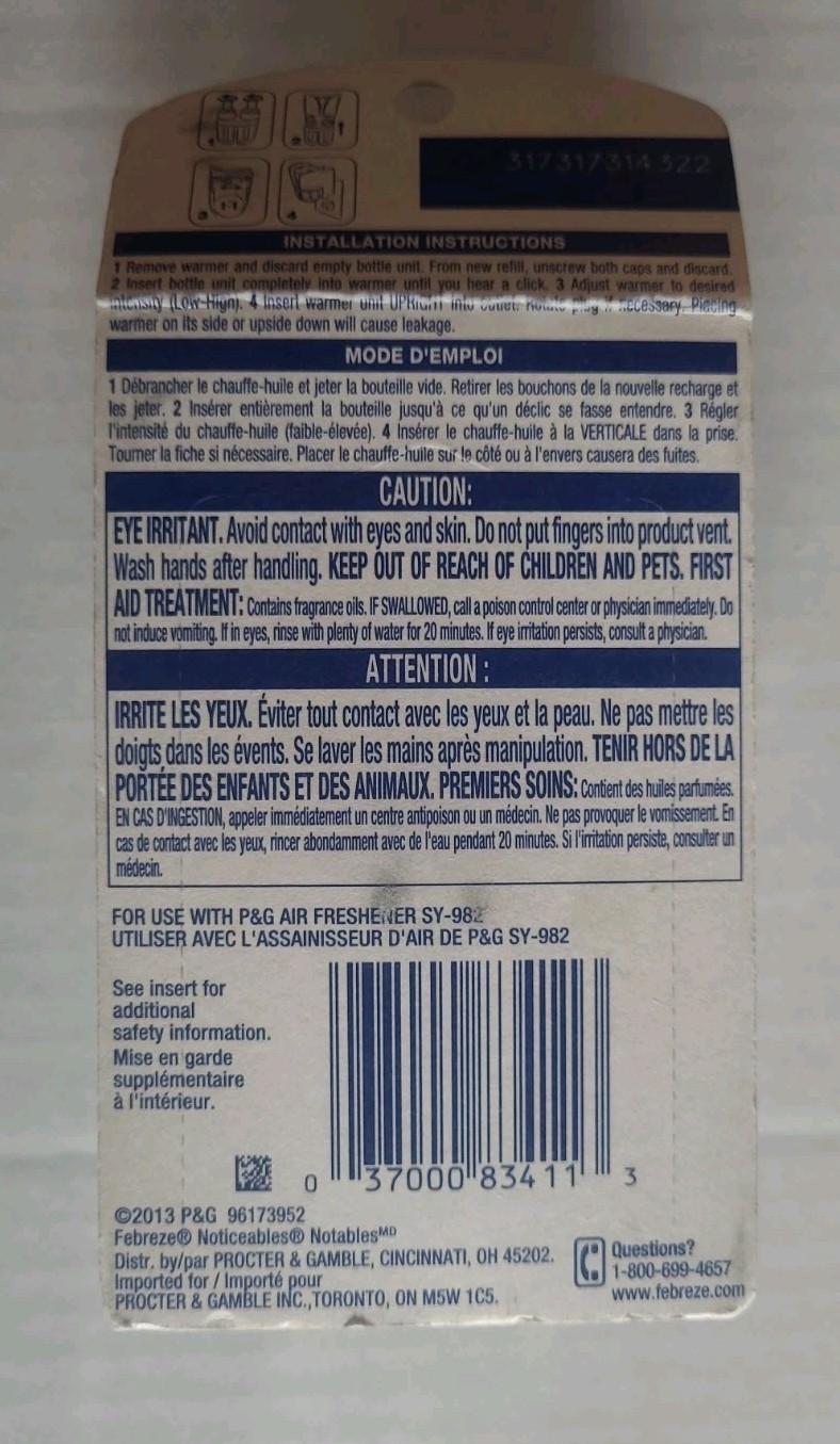 Febreze Noticeables Scented Oil Refill Falling Leaves 2013 NOS (B1-E16)