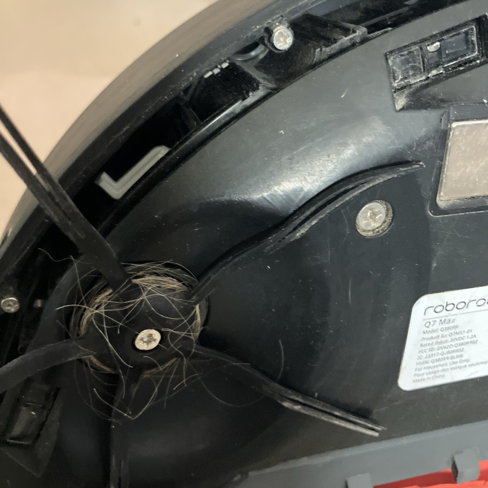 roborock Q7 robot vacuum – inoperable for parts only