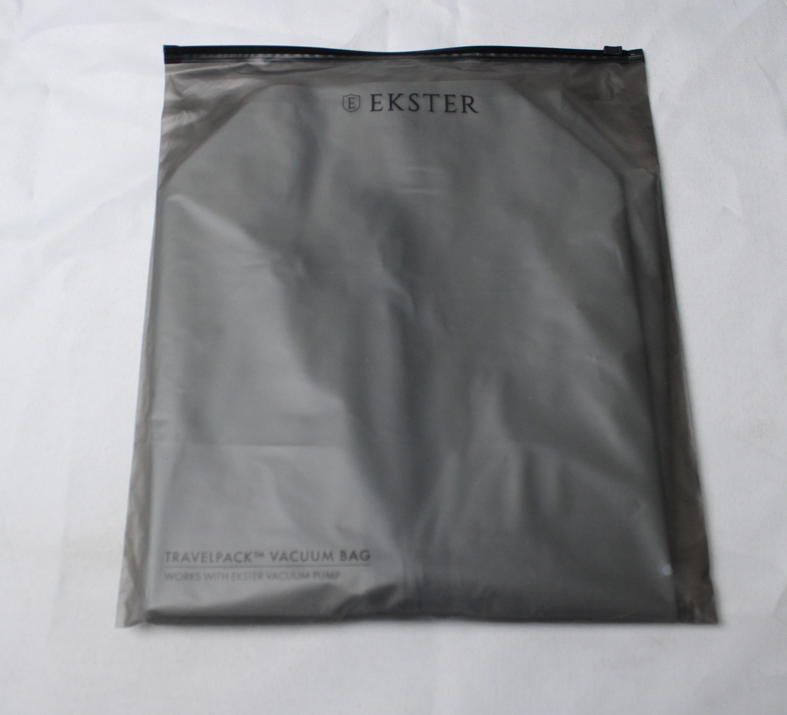 Ekster Unisex TravelPack Reusable Travel Vacuum Bag AR8 Gray One Size NWT