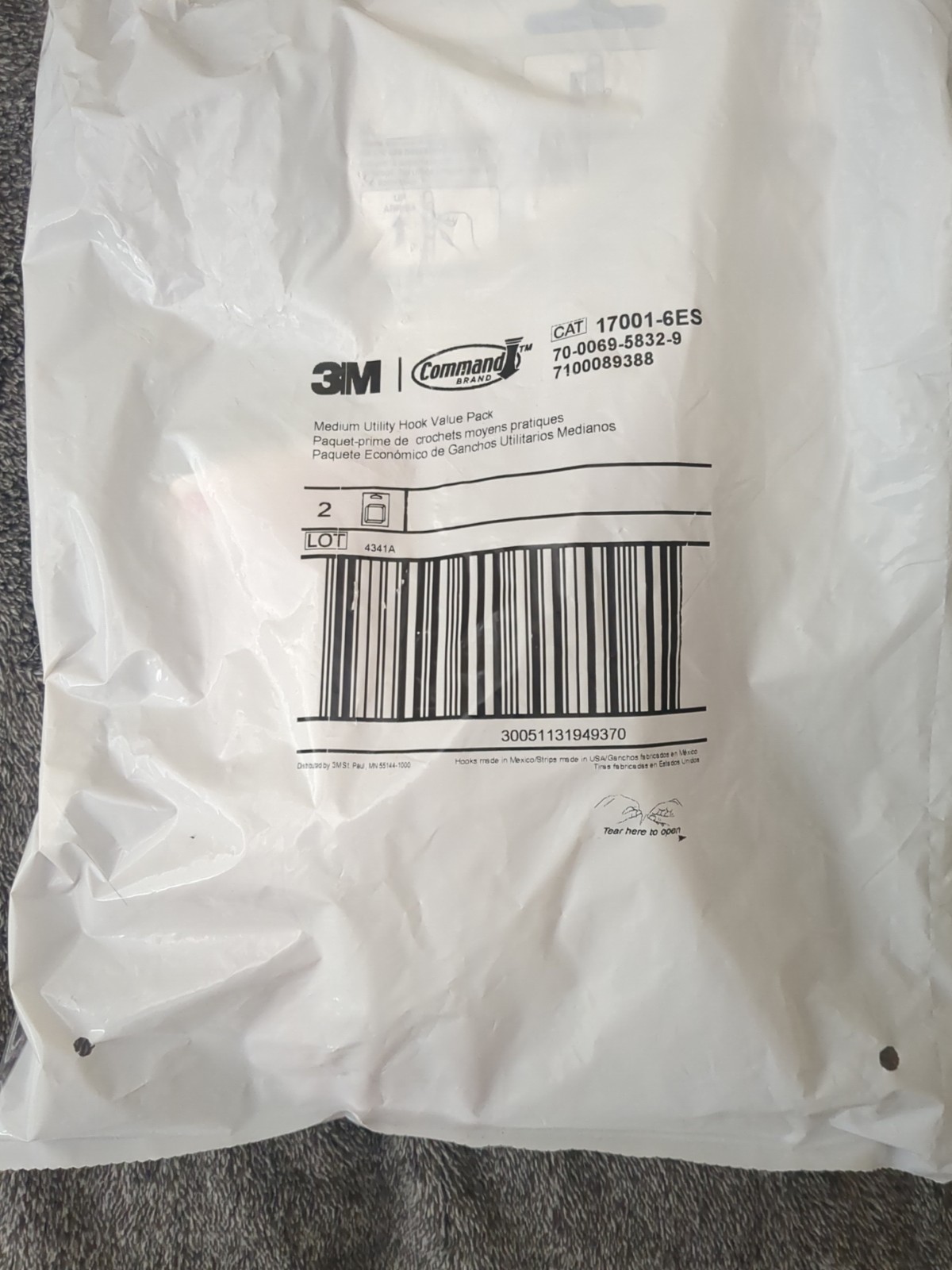 (2) 3M®️ Command General Purpose Hooks Large 3lb Cap White 6 Hooks & 12