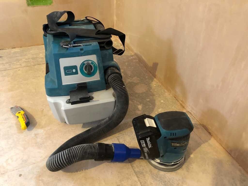 Makita Sander (DBO180 / XOB01) to Makita Vacuum (DCV750LZ / XCV11Z) Adapter