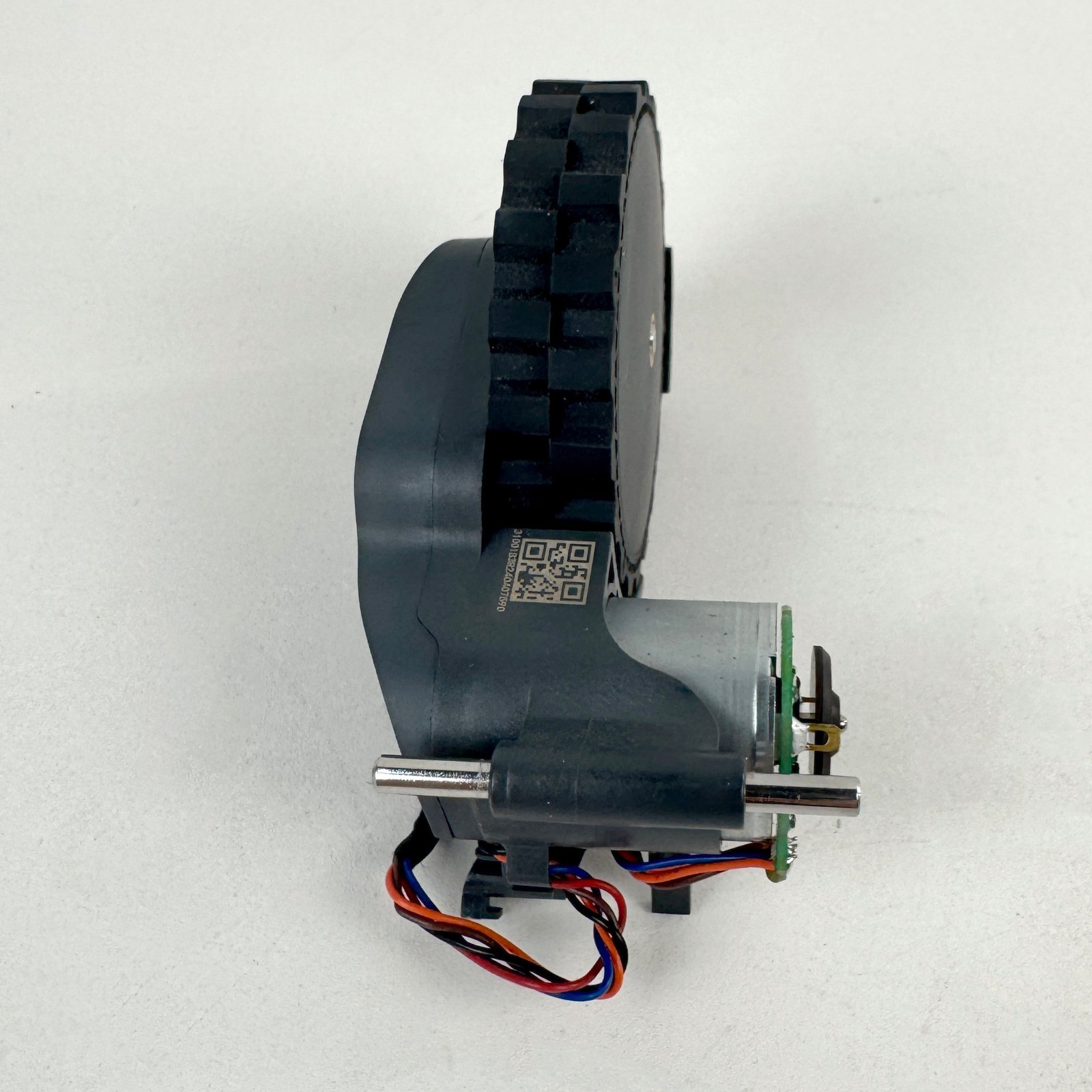 Roborock Qrevo Master Left Drive Wheel Motor Module Replacement Part Black