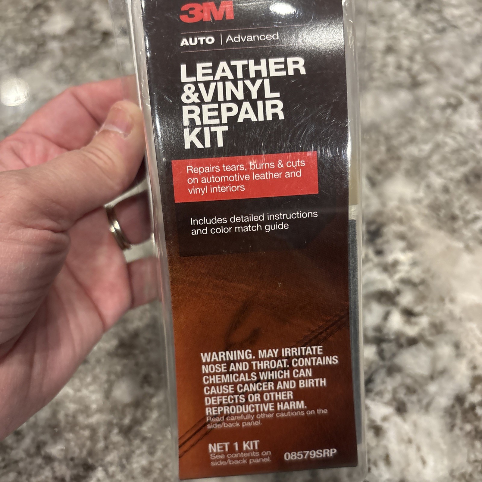 3M Leather and Vinyl Repair Kit (08579): one kit