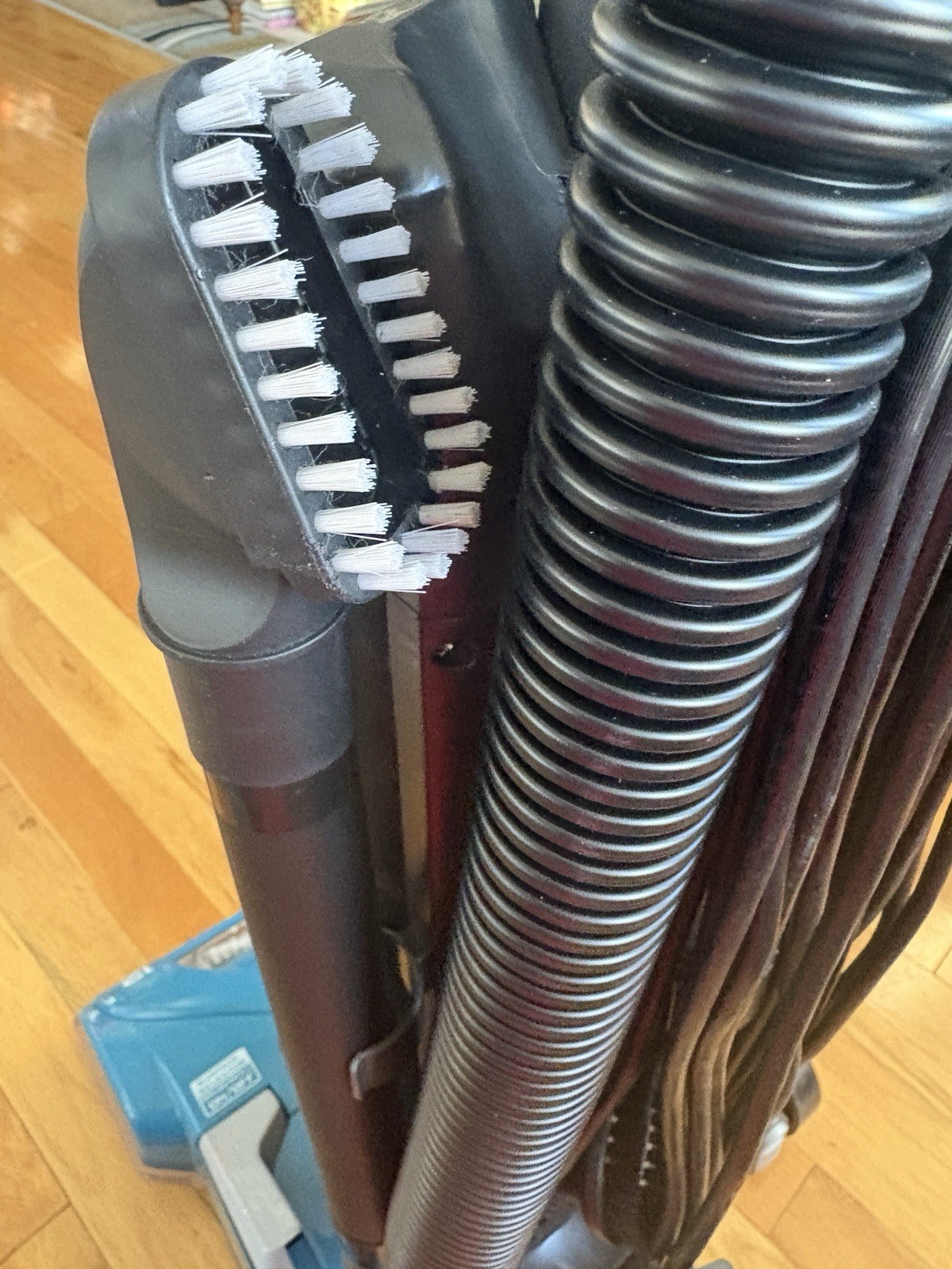 Hoover WindTunnel Tempo Vacuum – Upright Bagged -UH30301 in Miami.