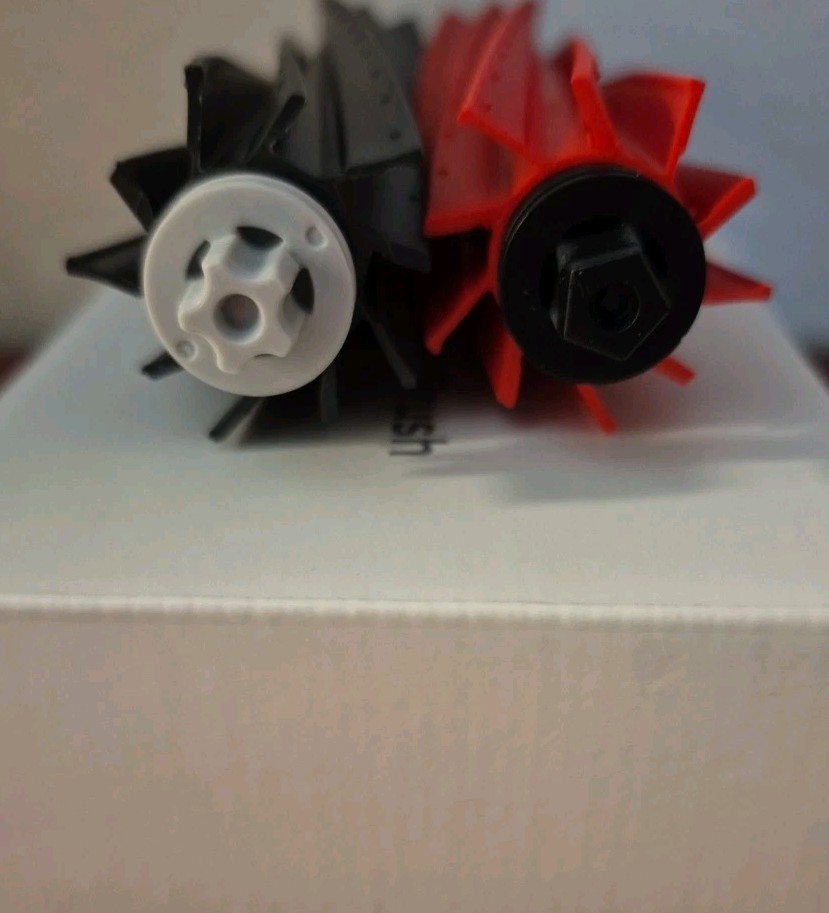 Z ROBOROCK DUOROLLER BRUSH FOR ROBOTIC VACUUMS RED / GREY See Photos New!!