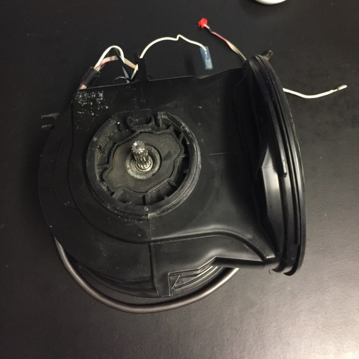 Dyson DC 28 Motor (Yes, it works)