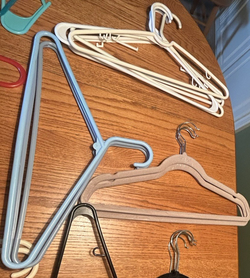 24 Lot – Big Box USED Hangers- Multi Color – One Size – Various Types – 7 Felt