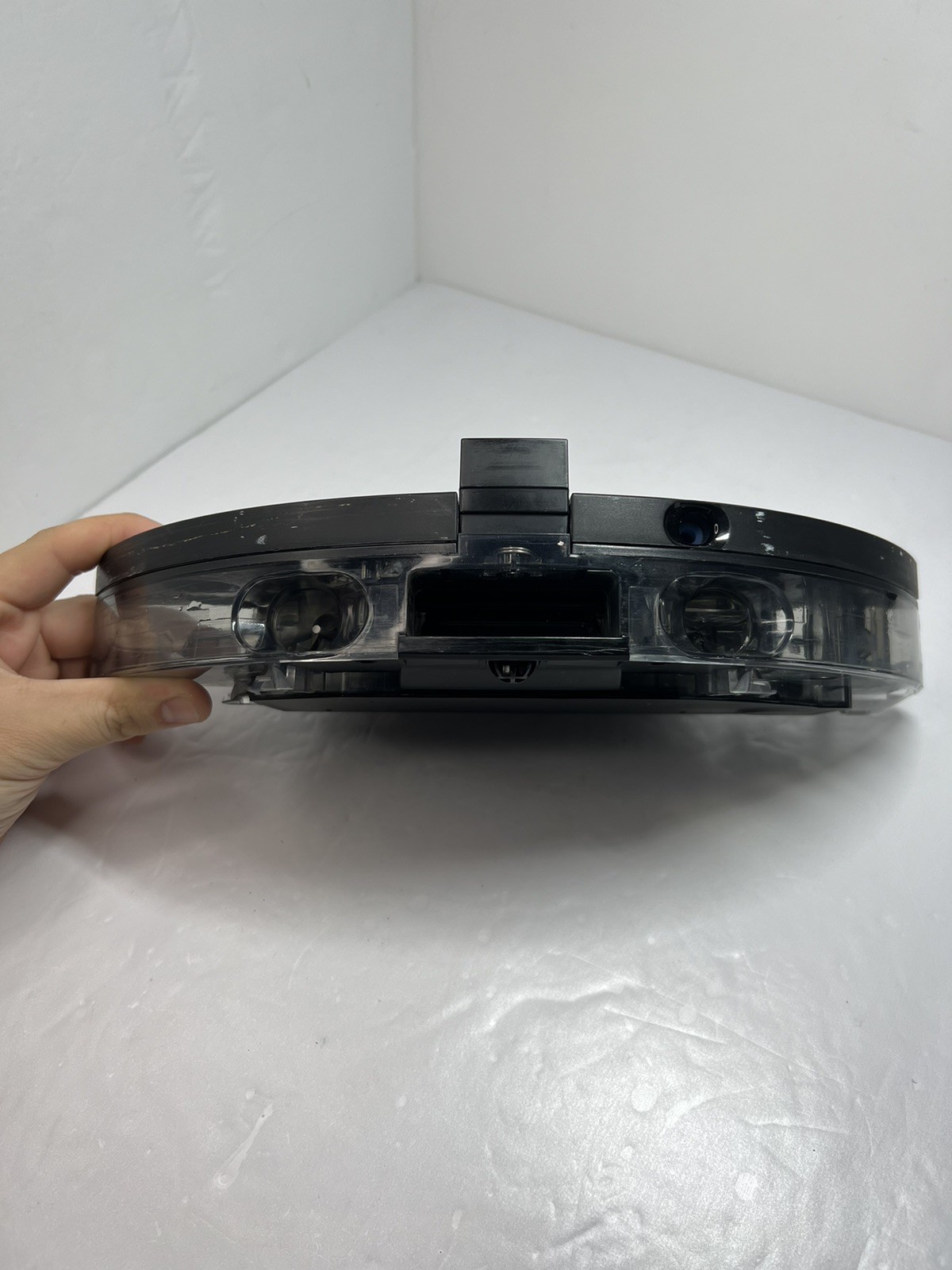 Shark PowerDetect NeverTouch Pro Robot Vac Replacement Dust Bin Only – Used