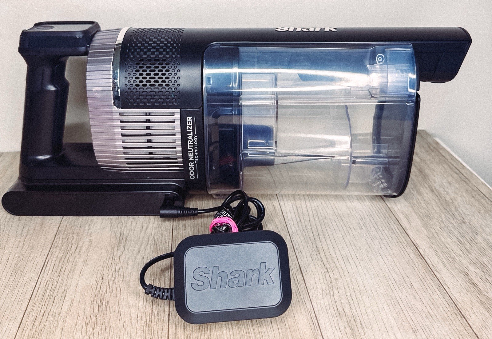 Shark Stratos IZ862H Duoclean PowerFins Cordless Bagless Vacuum & Battery