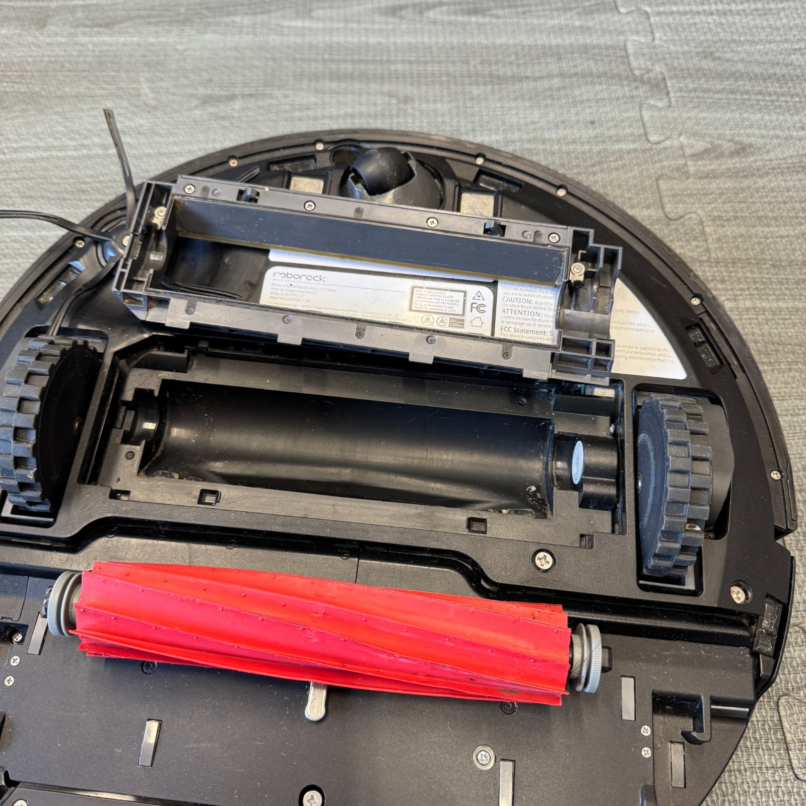 Roborock S7 Robot Vacuum….NO Charger or Mop Pad – Untested PARTS ONLY