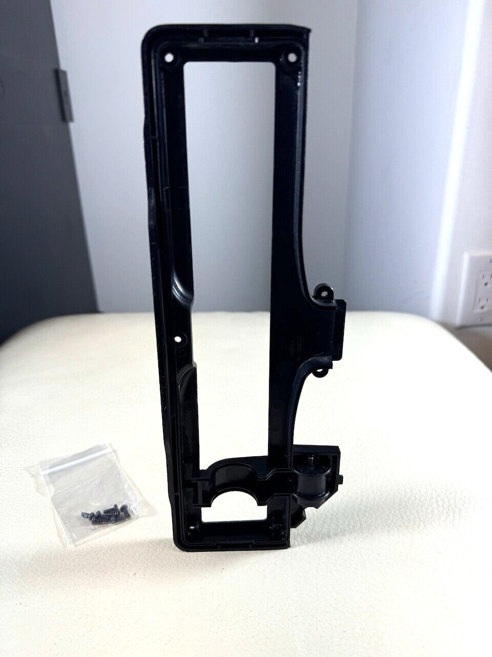 Hoover Linx BH50010 Cordless Vacuum Bottom Plate Cover SolePlate Cover Guard