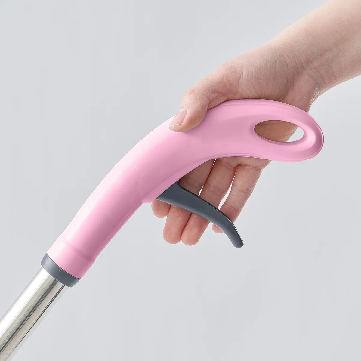 True & Tidy 360 Spray Mop with 3 Interchangeable heads, Pink