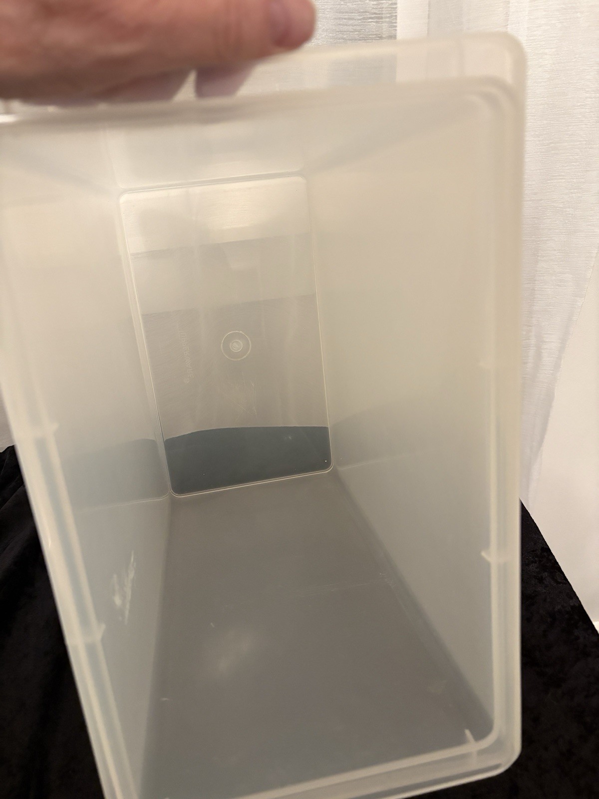 VTG Tupperware Garbage Trash Can Storage 1430-4 13″ Tall Lid Sheer Storage FLAW