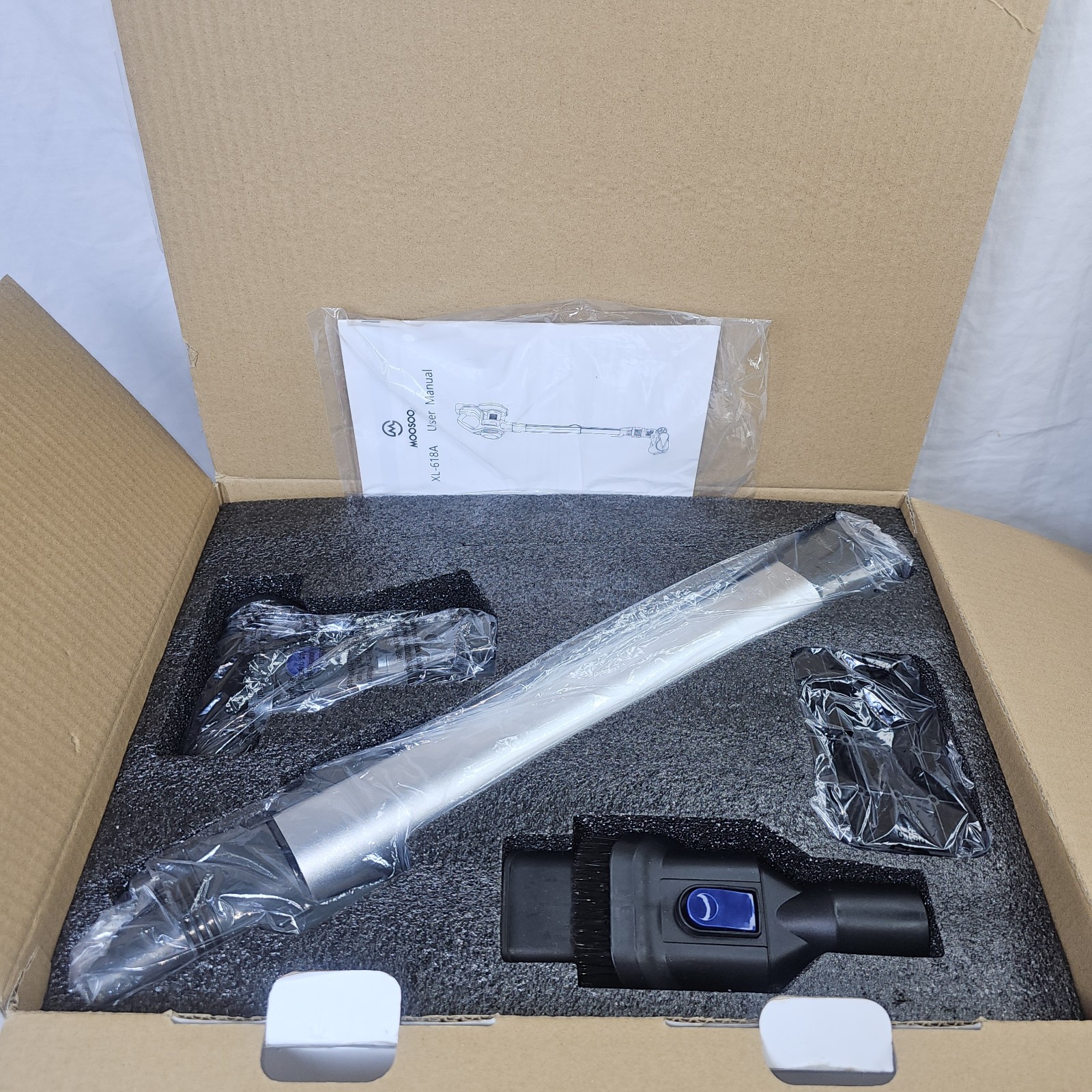 Moosoo XL-618A: 4-in-1 Lightweight Cordless Stick Vacuum Cleaner