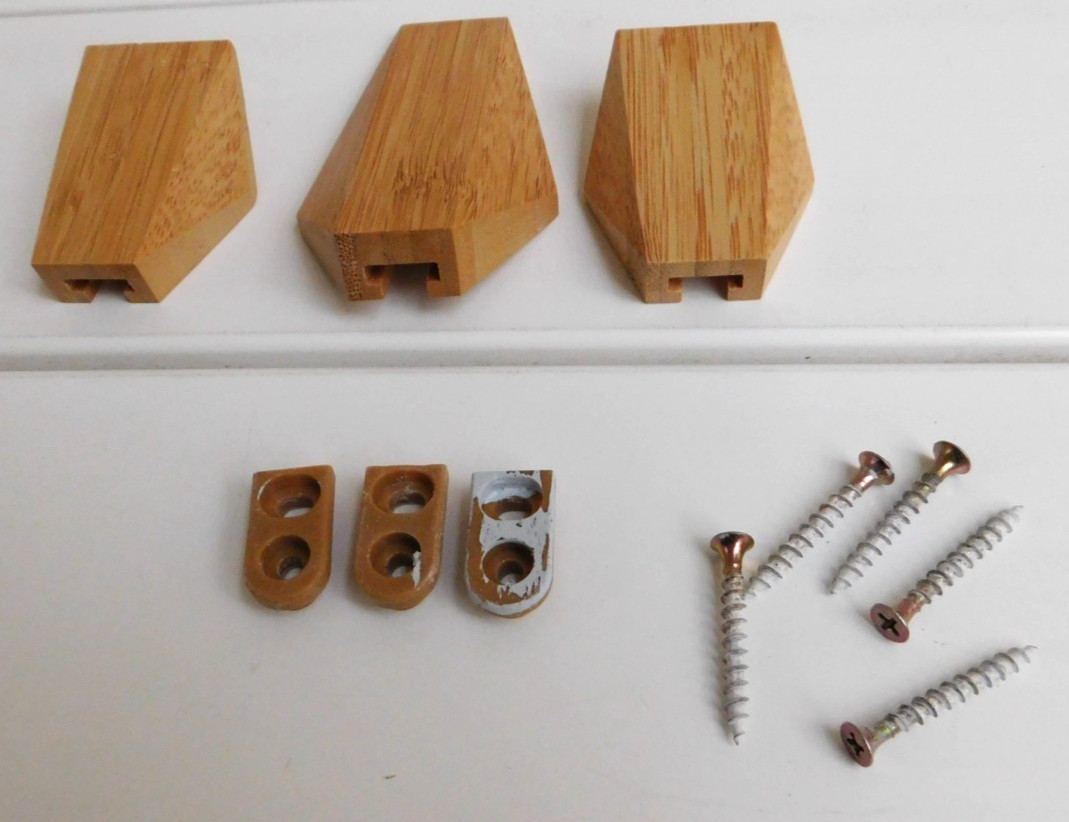 IKEA SKUGGIS Wall Hook 4.5″ + 2.75″ Bamboo Wood 203.501.63 Lot of 3 Gently Used