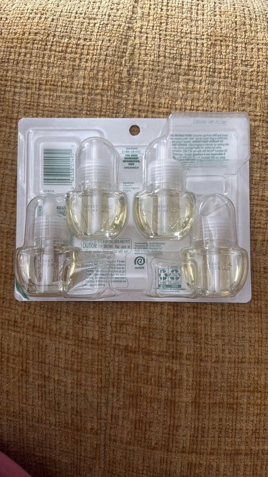 Air Wick Vibrant Cotton & White Lotus Scented Oil Refills, 4 Count