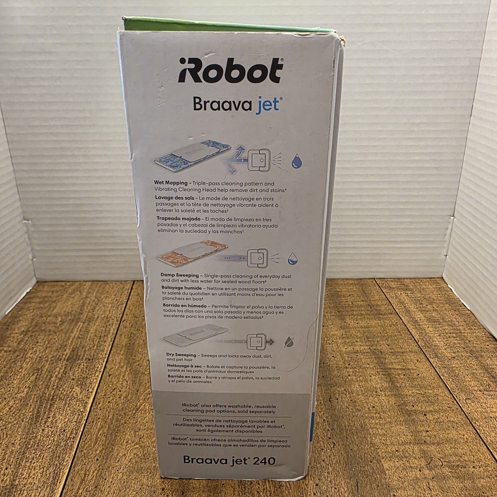 iRobot Braava Jet 240 APP CONTROL MOPPING ROBOT EX CONDITION BOX MANUALS PADS