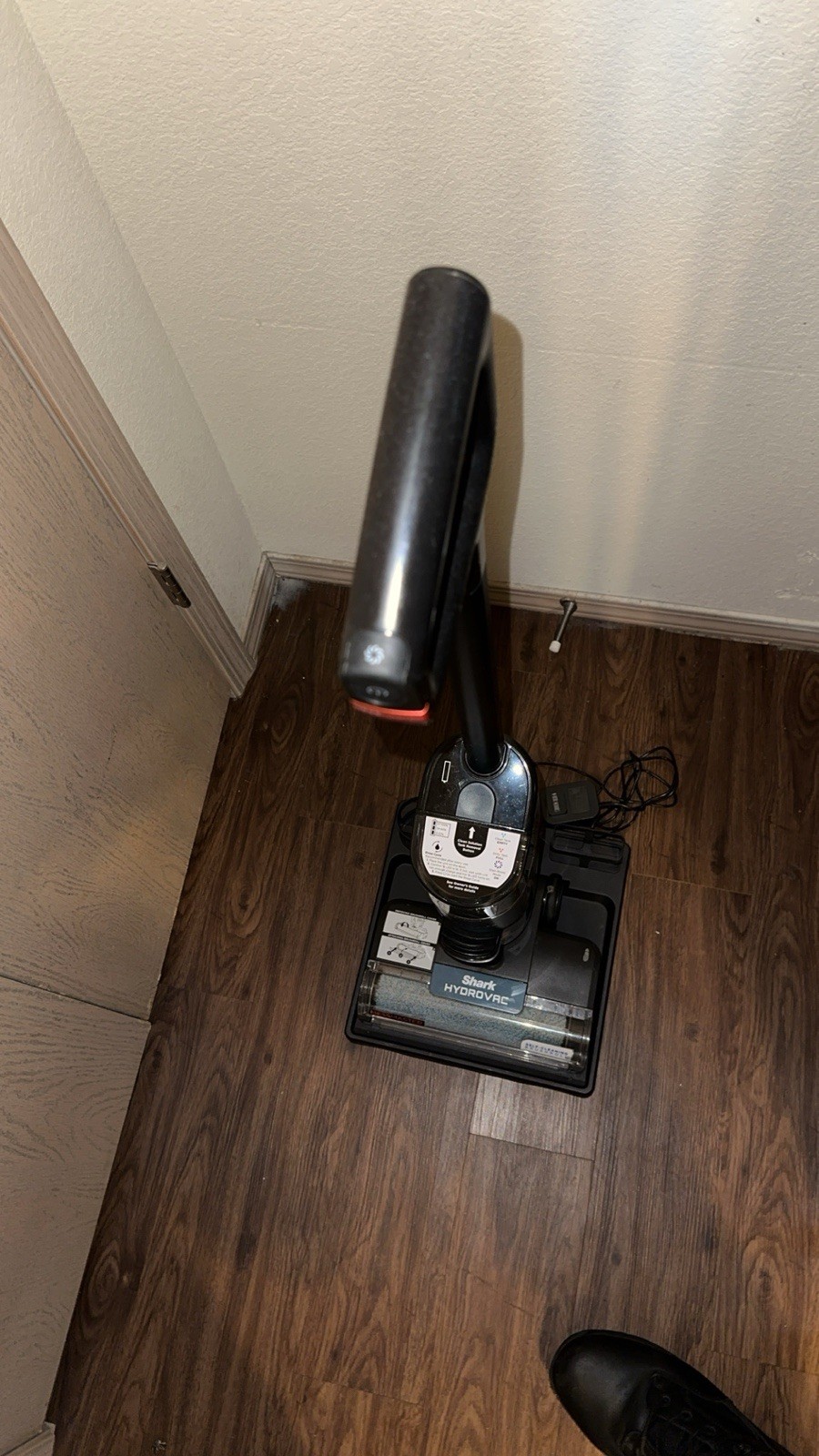 Shark HydroVac MessMaster Cordless 3-in-1 multi-surface cleaner WD 261
